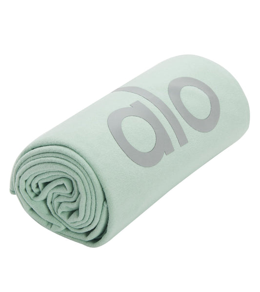 Alo Yoga Grounded No-Slip Mat Towel